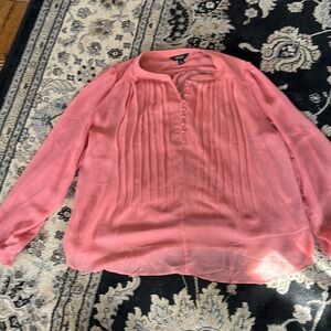 Vera wang salmon long sleeve pleated top